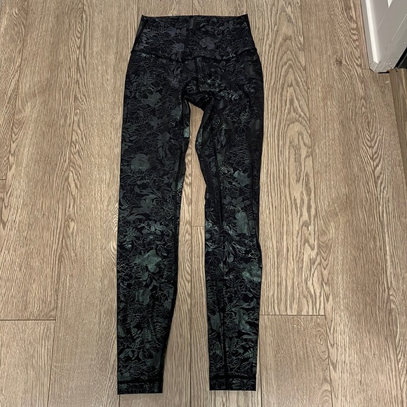 Lululemon Wunder Under high rise tight 28” size 4 - Picture 1 of 3